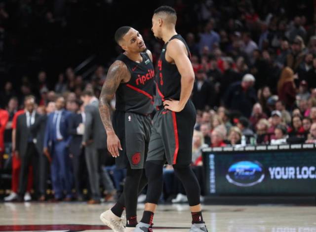 且队伍通过 且队伍通过